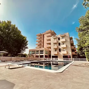 4* Otel St Gregory Park