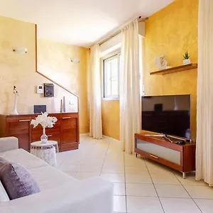  Apartment A Casa Minerva