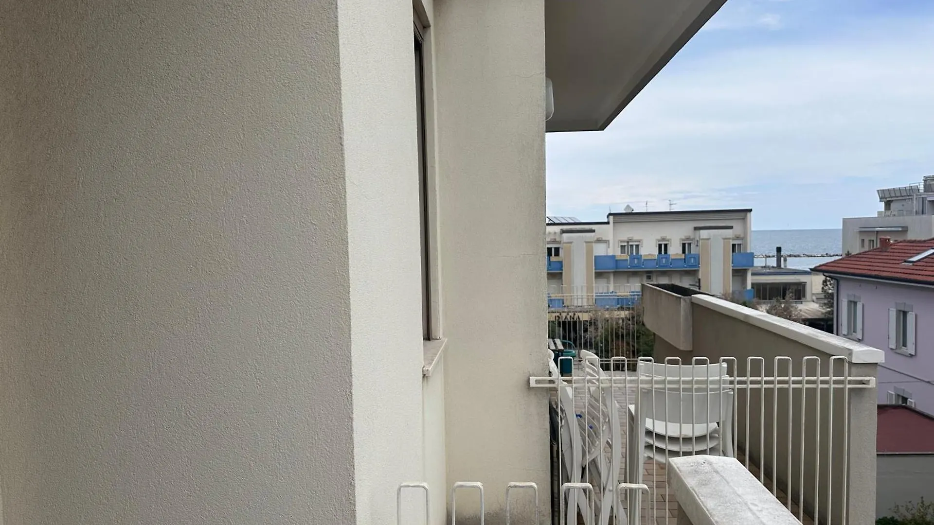 Appartamento Bilocale 1 Min Dal Mare Parcheggio E Ac - Il Lupo Affitta Rimini 0*,