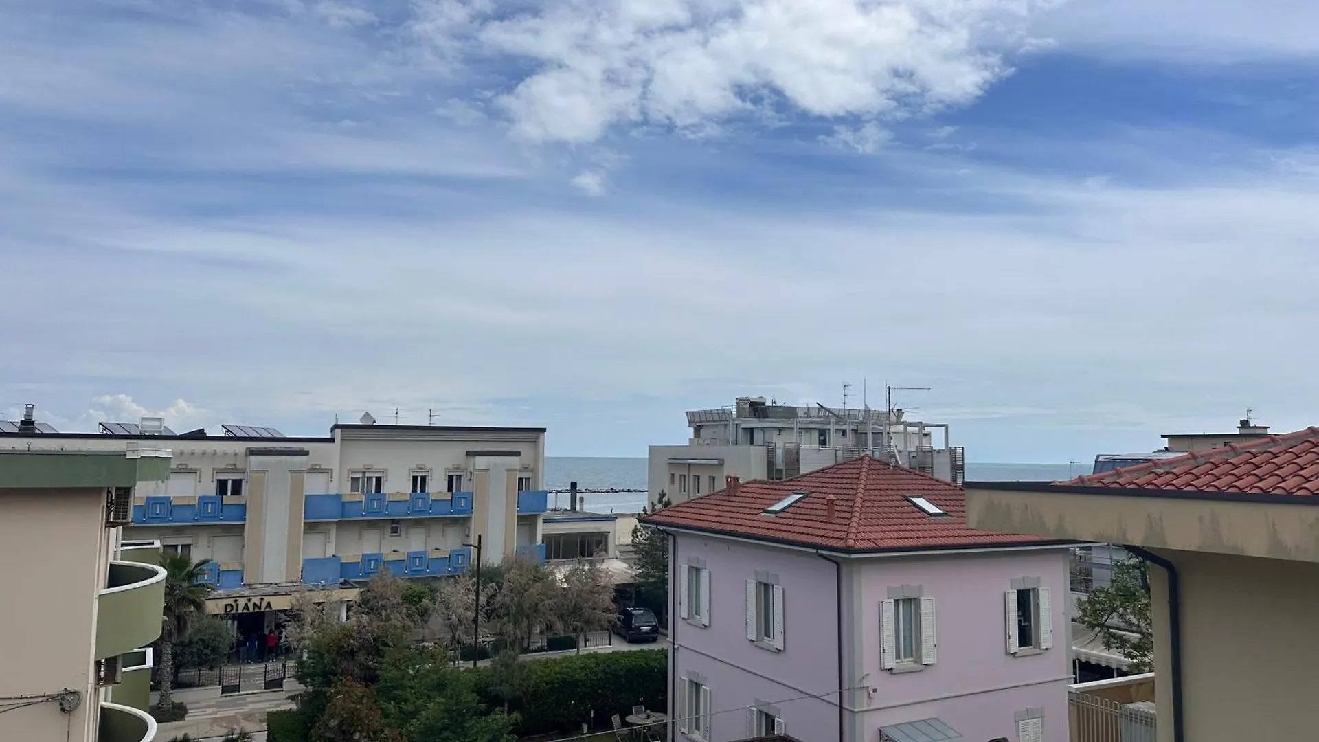 Bilocale 1 Min Dal Mare Parcheggio E Ac - Il Lupo Affitta Apartment Rimini